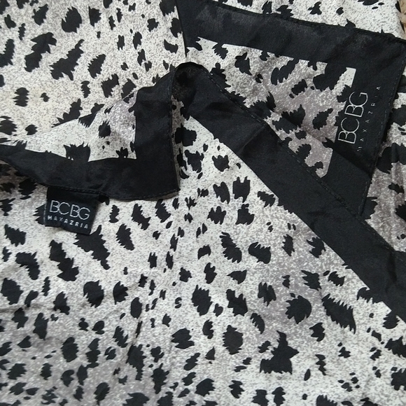 Vintage BCBG Max Azria silk scaf 97 Runway - Picture 1 of 4